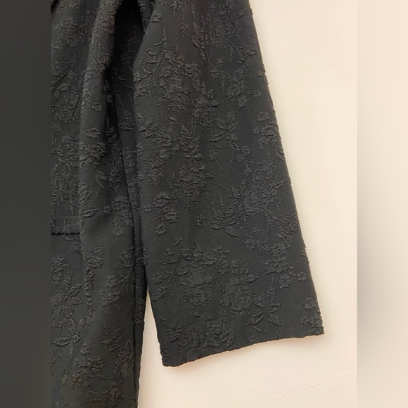 ASTR The Label Black Floral Blazer Jacket Small (sku 497) - Picture 4 of 12